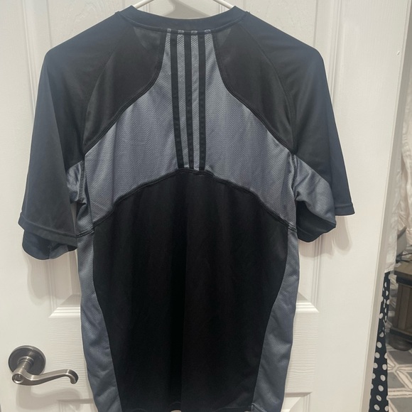Adidas short sleeve shirt blue gray - Picture 7 of 13